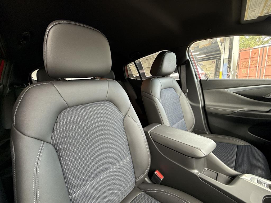 Thumbnail: 2026 Buick Envista - 27