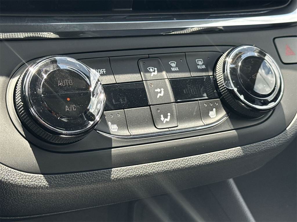 Thumbnail: 2025 Buick Envista - 25