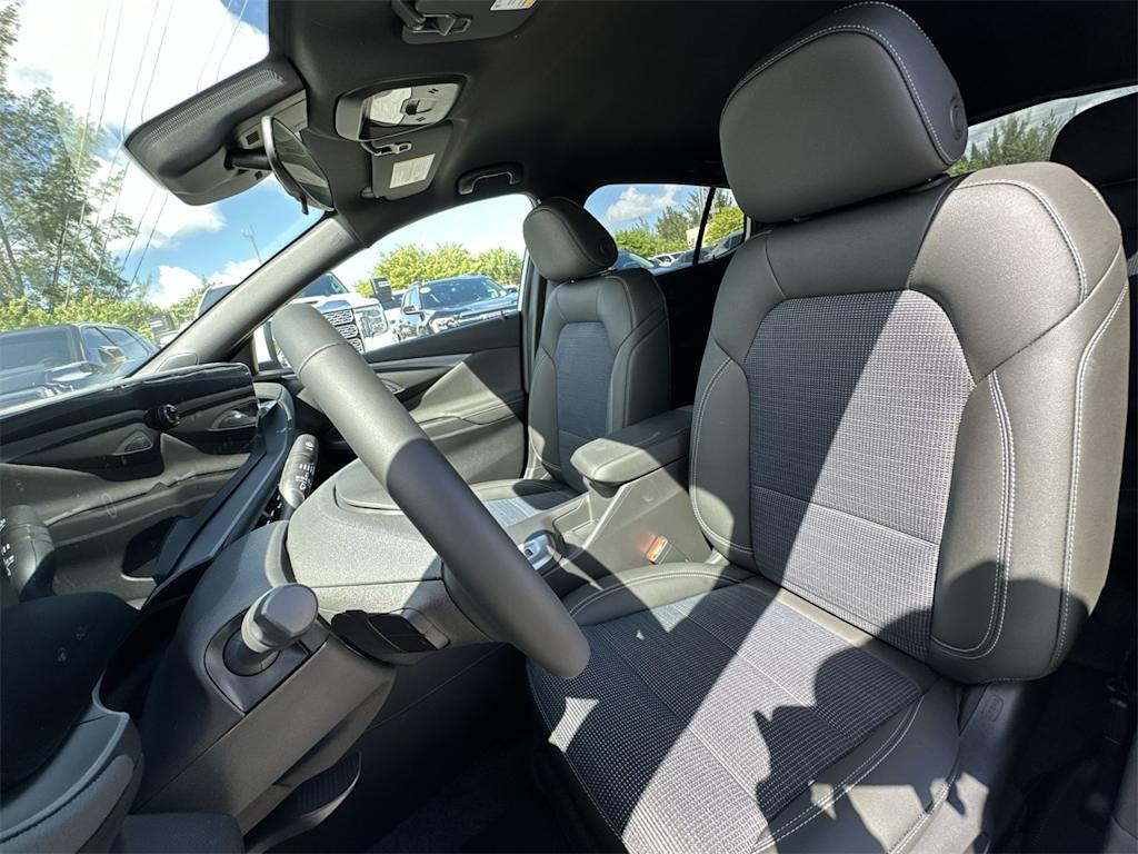 Thumbnail: 2025 Buick Envista - 11