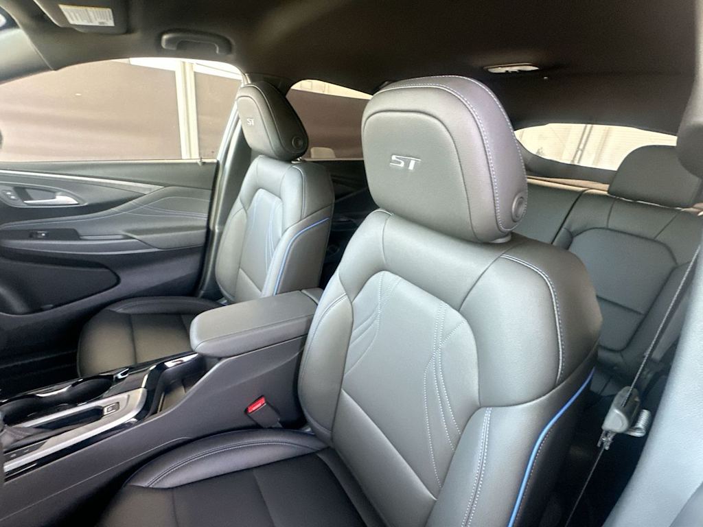Thumbnail: 2026 Buick Envista - 10