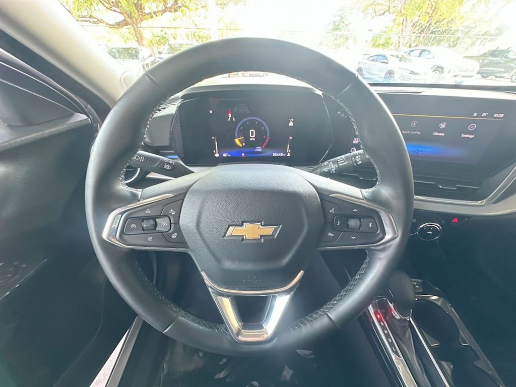 Thumbnail: 2025 Chevrolet Trax - 10