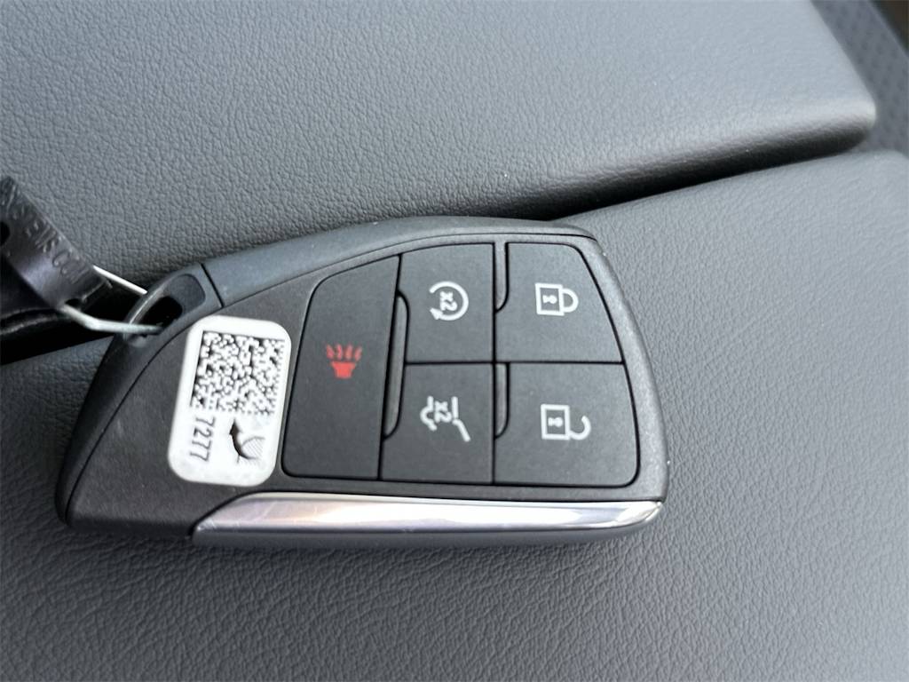 Thumbnail: 2025 Buick Envision - 17