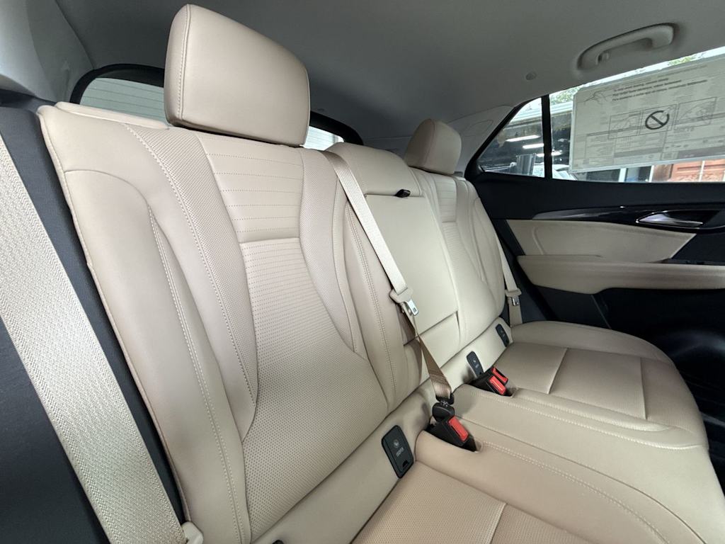 Thumbnail: 2025 Buick Envision - 29
