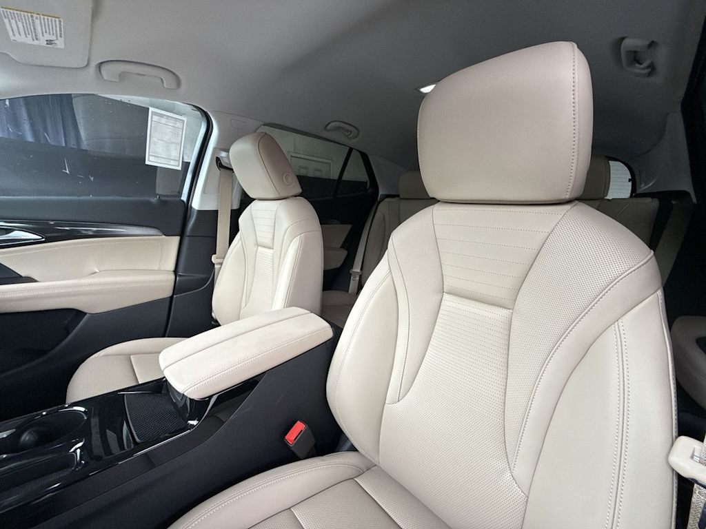 Thumbnail: 2025 Buick Envision - 11