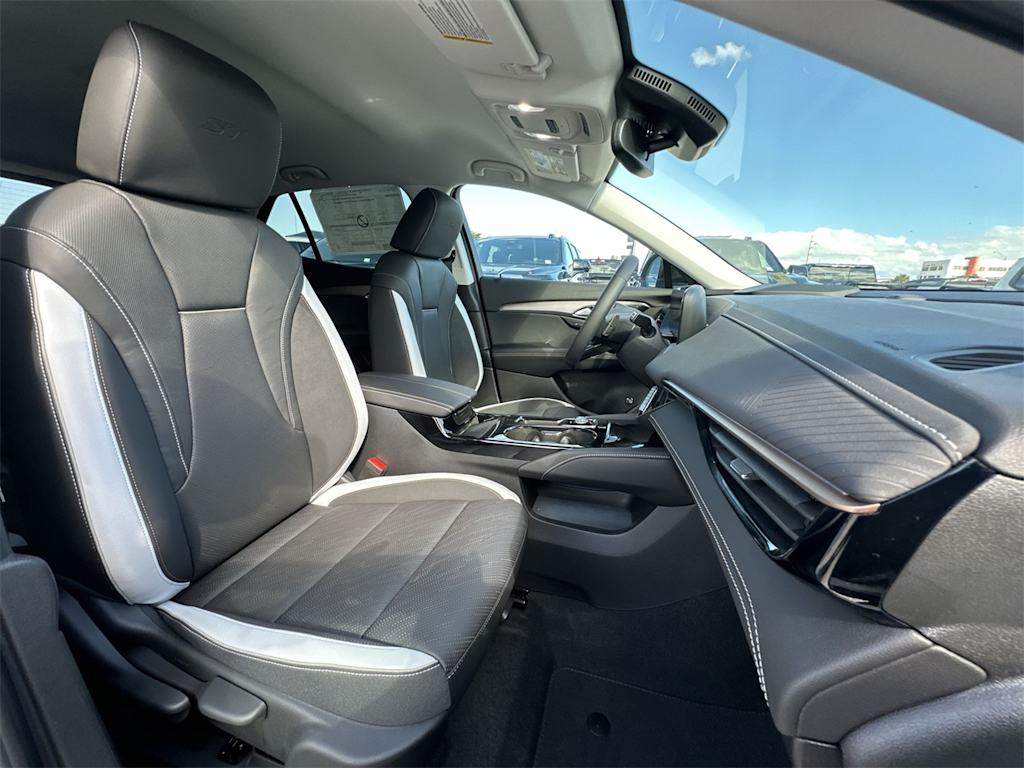 Thumbnail: 2025 Buick Envision - 11