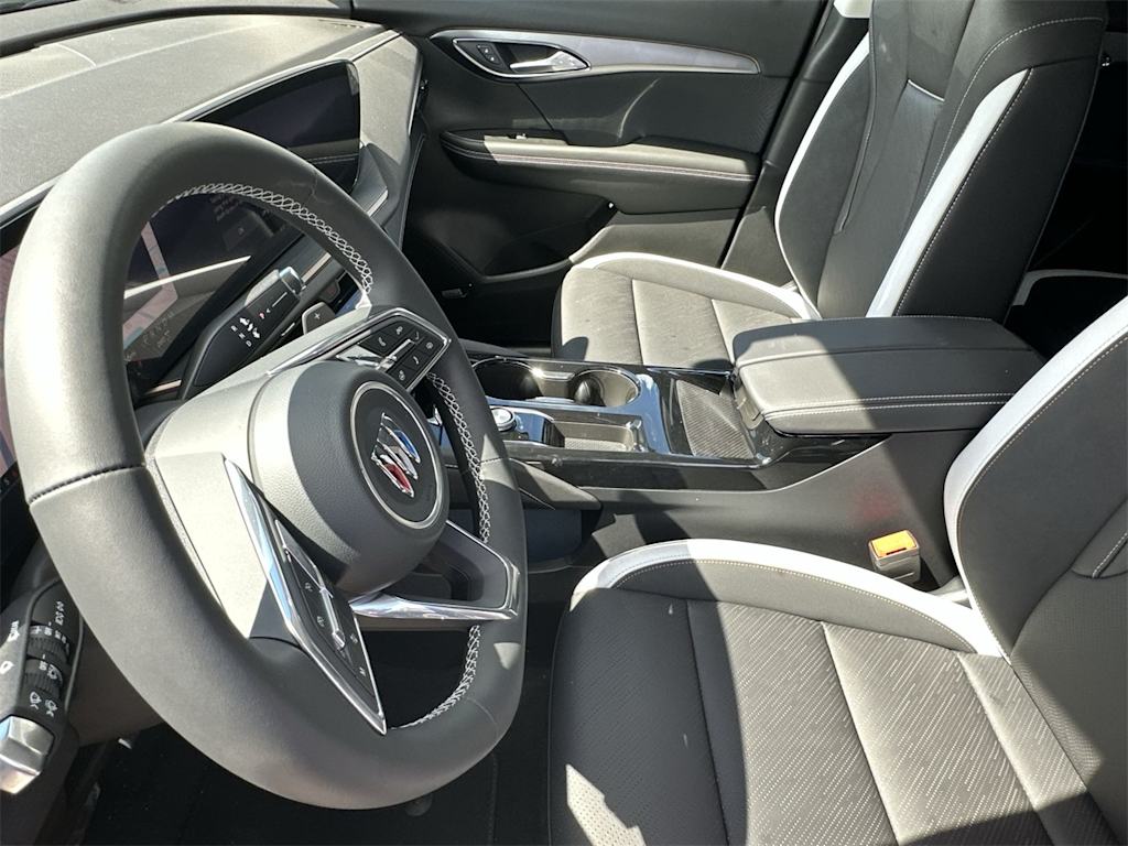 Thumbnail: 2025 Buick Envision - 2