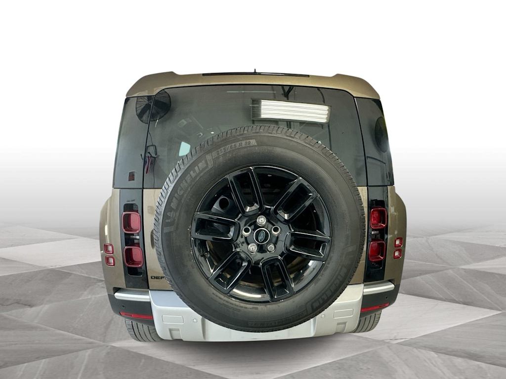 Thumbnail: 2025 Land Rover Defender - 7