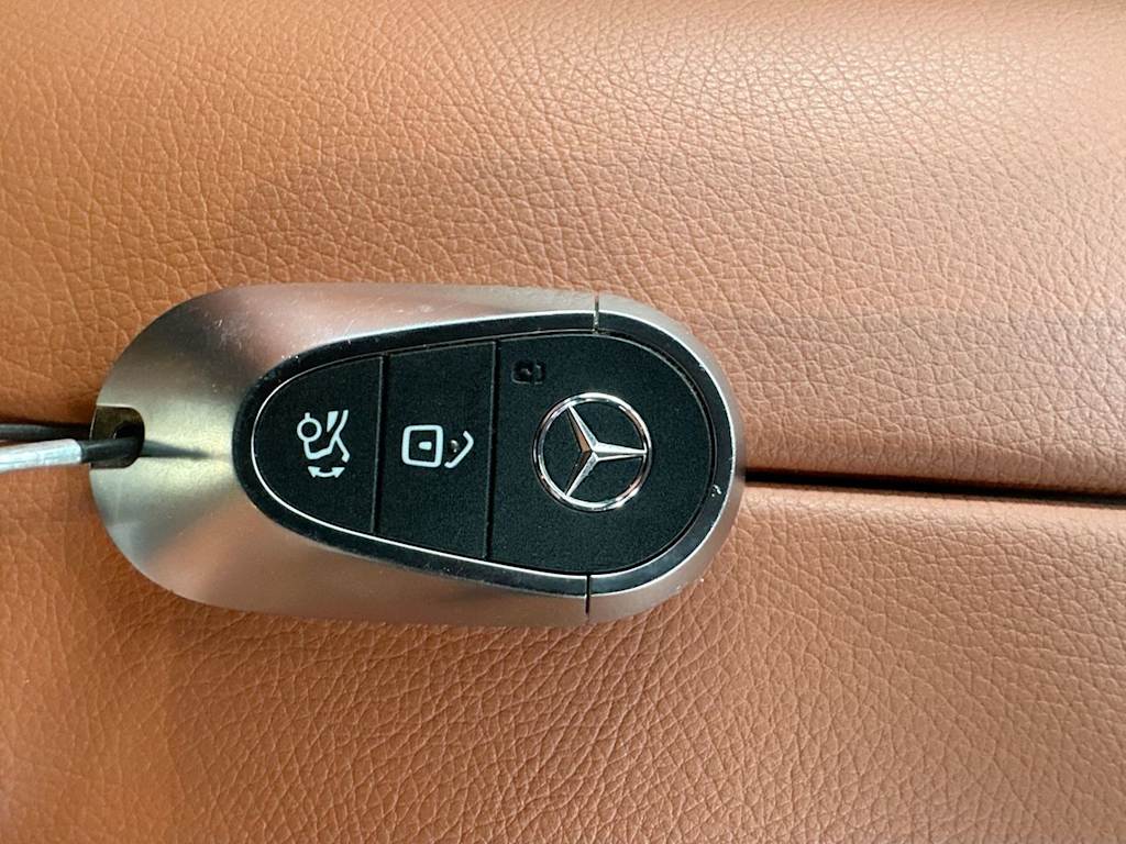 Thumbnail: 2025 Mercedes-Benz C-Class - 19