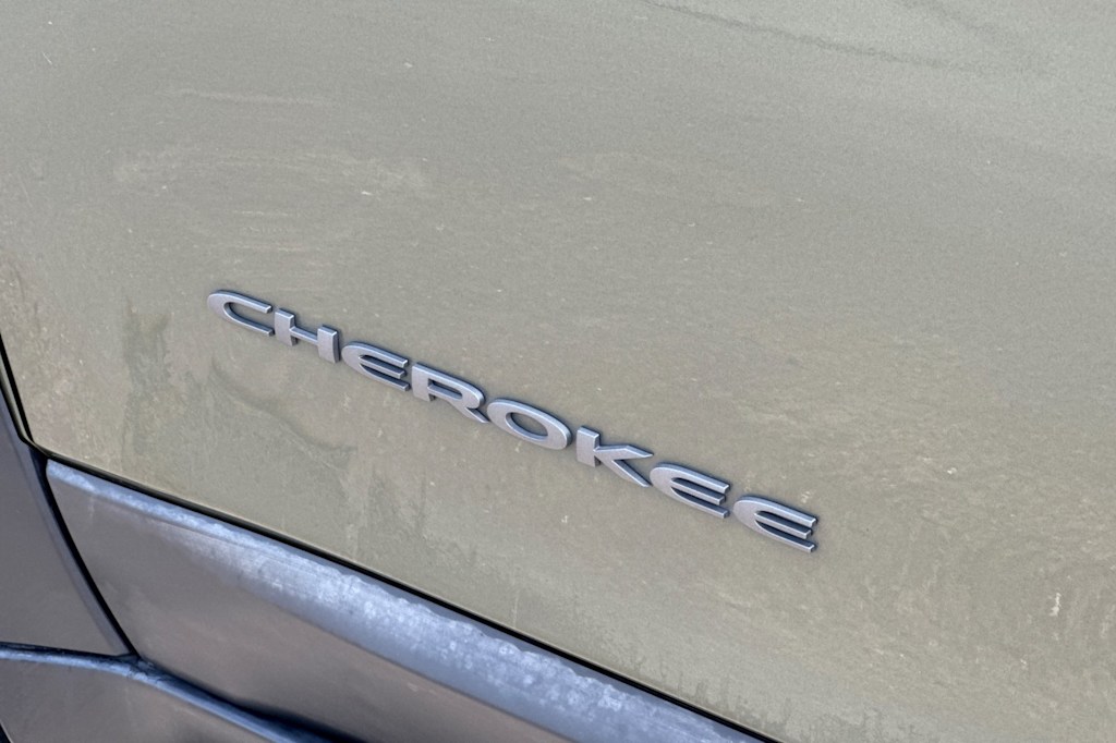 Thumbnail: 2021 Jeep Cherokee - 7