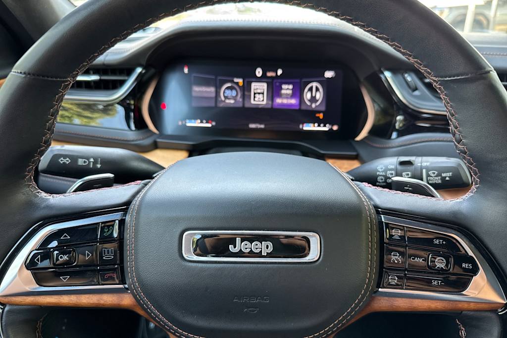 Thumbnail: 2023 Jeep Grand Cherokee L - 27
