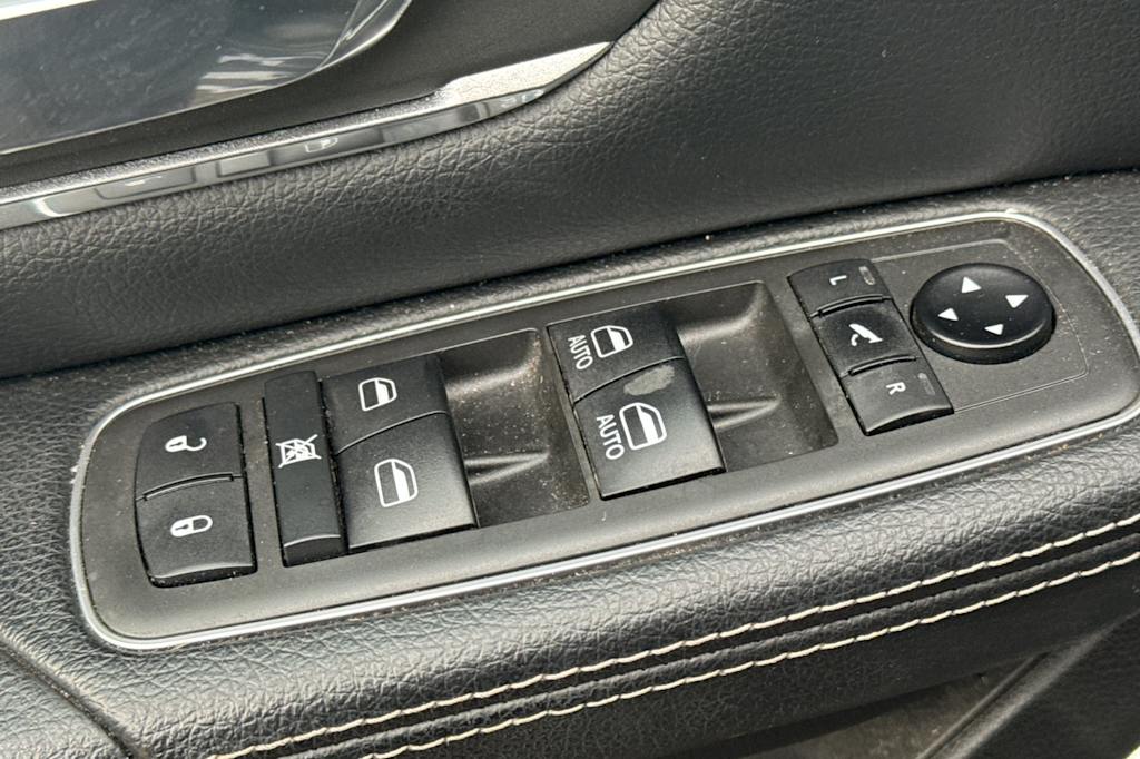 Thumbnail: 2021 RAM 1500 - 21