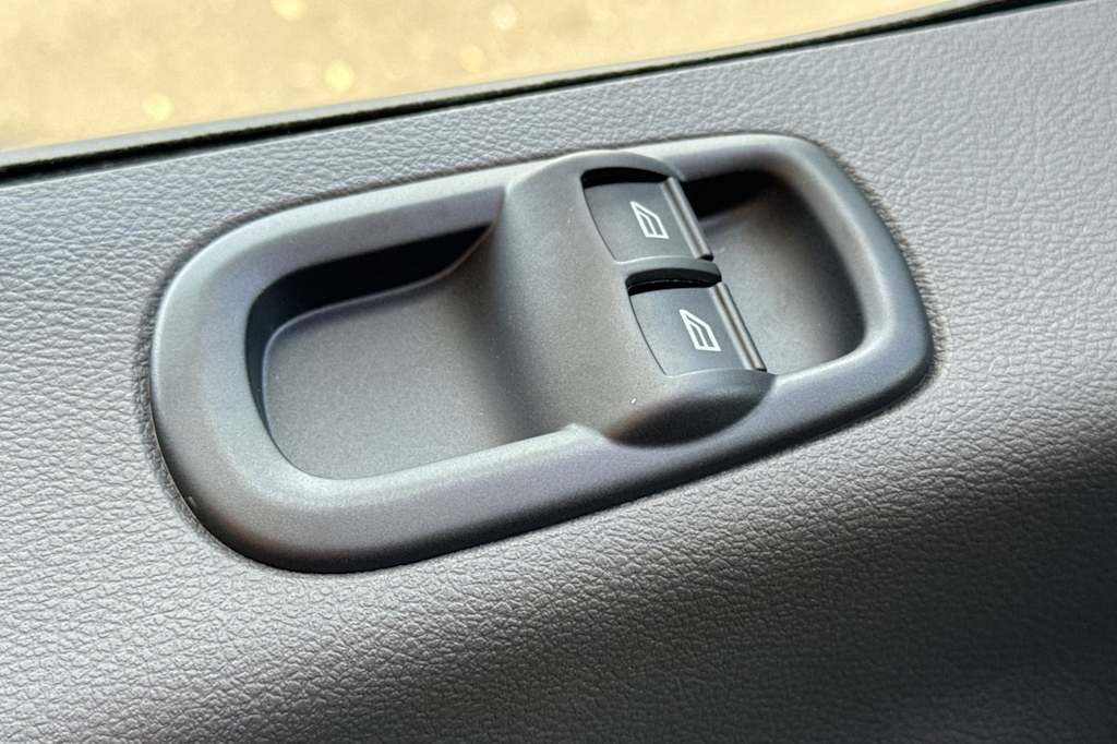 Thumbnail: 2025 Ford Transit Series - 23