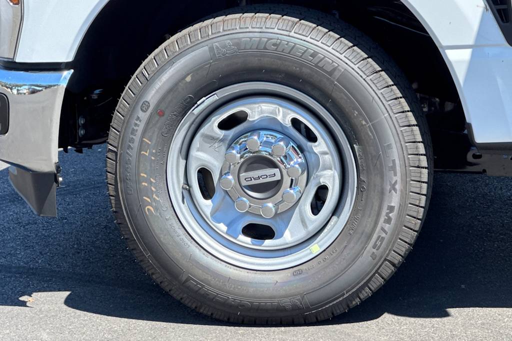 Thumbnail: 2026 Ford F-250 - 8