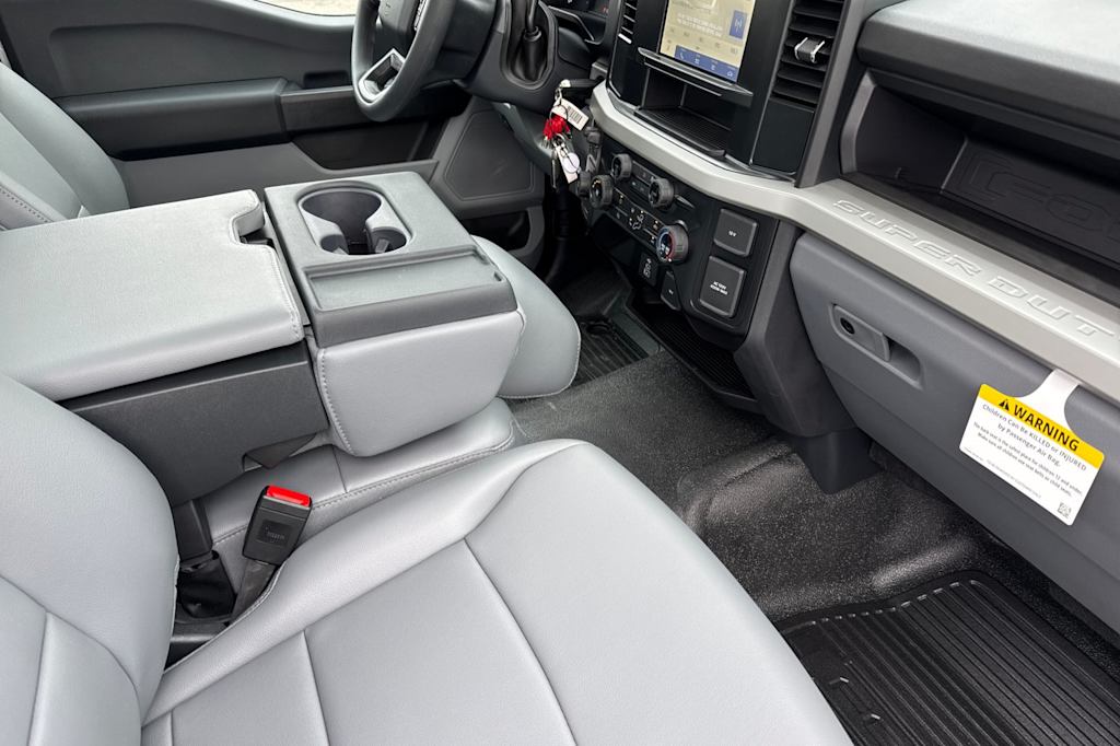 Thumbnail: 2026 Ford F-250 - 9