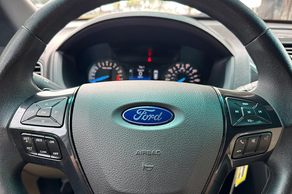 Thumbnail: 2016 Ford Explorer - 27