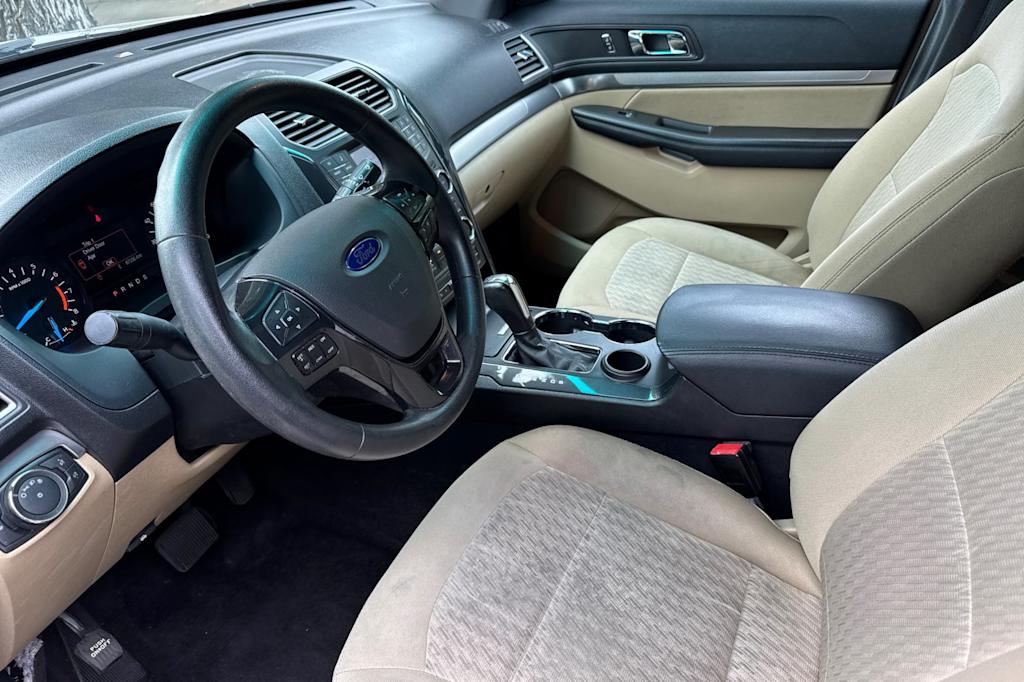 Thumbnail: 2016 Ford Explorer - 10