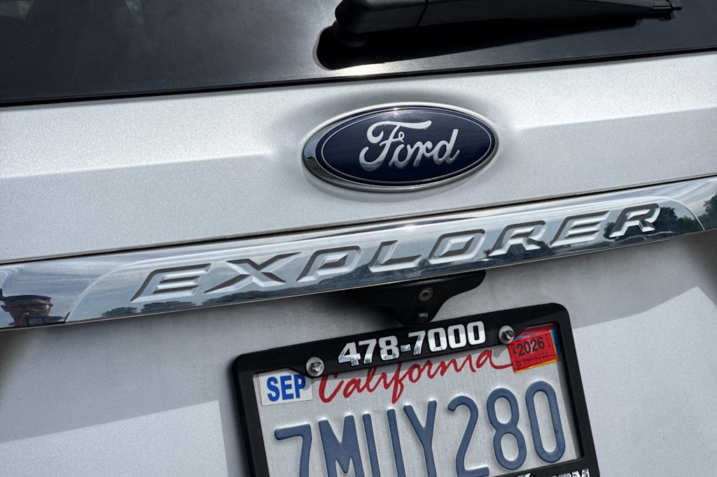 Thumbnail: 2016 Ford Explorer - 7