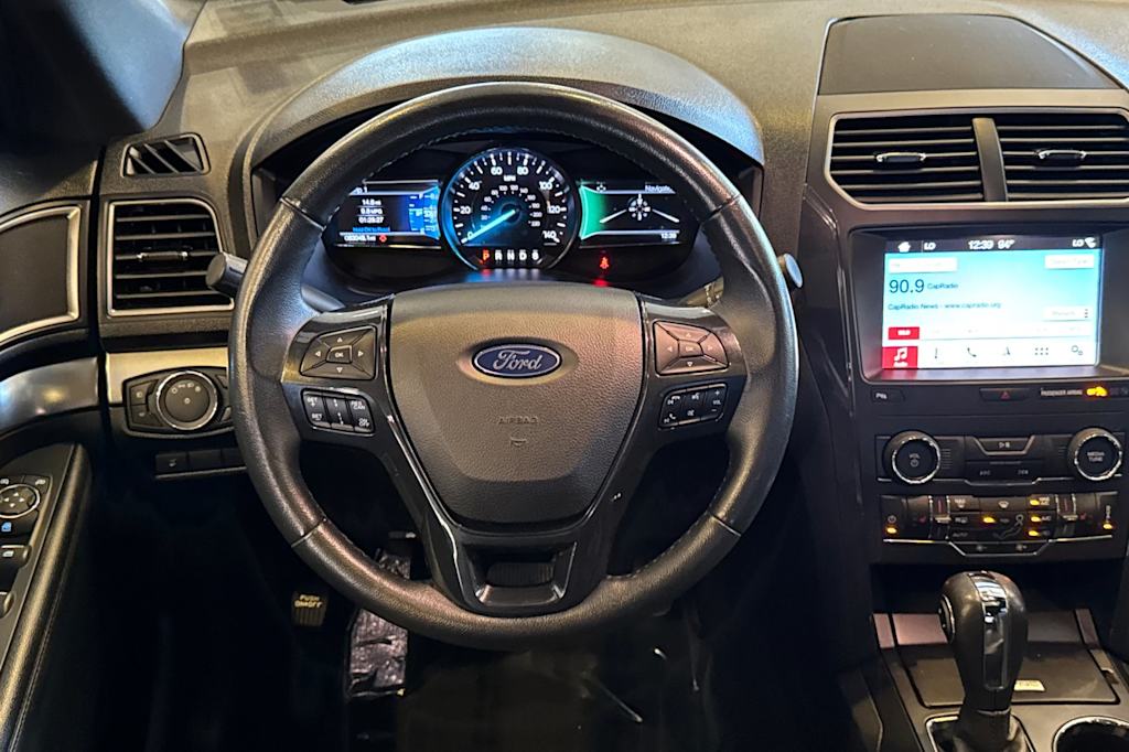 Thumbnail: 2019 Ford Explorer - 11