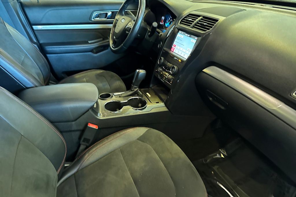Thumbnail: 2019 Ford Explorer - 12