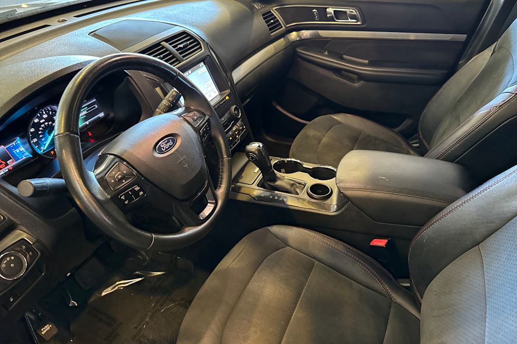 Thumbnail: 2019 Ford Explorer - 9