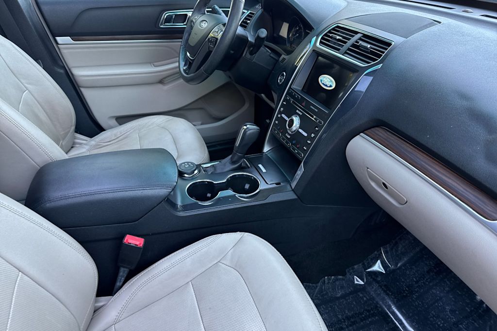 Thumbnail: 2018 Ford Explorer - 12