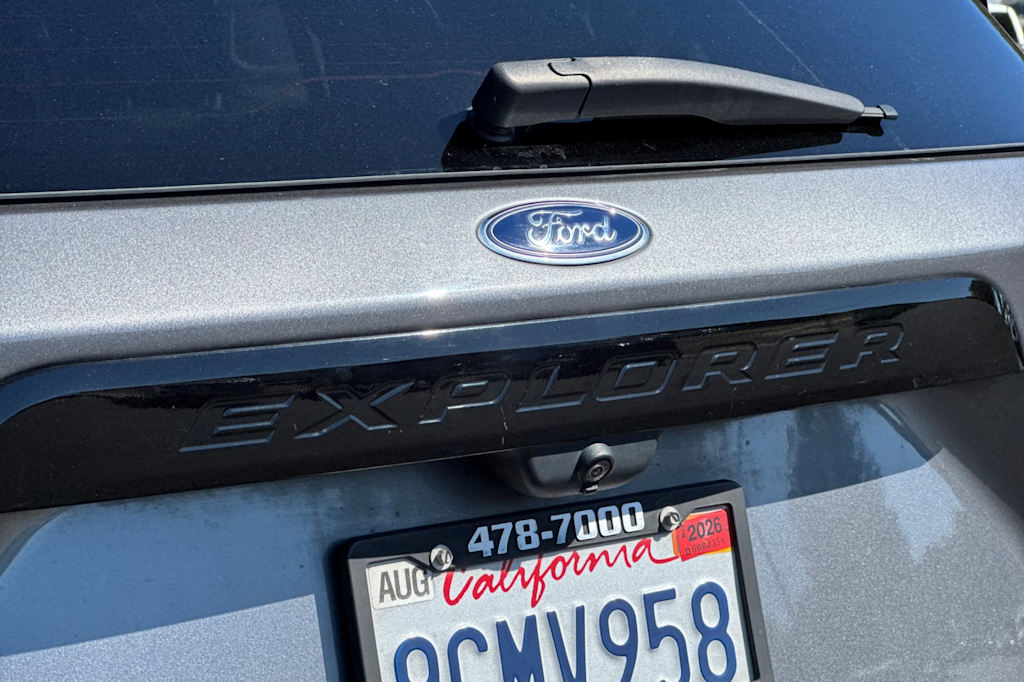 Thumbnail: 2022 Ford Explorer - 7