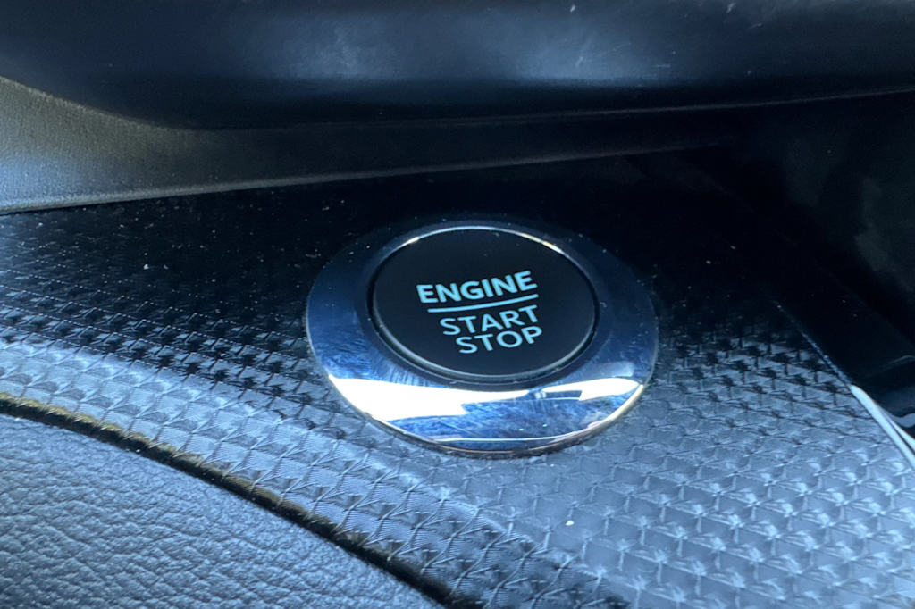Thumbnail: 2022 Ford Explorer - 26