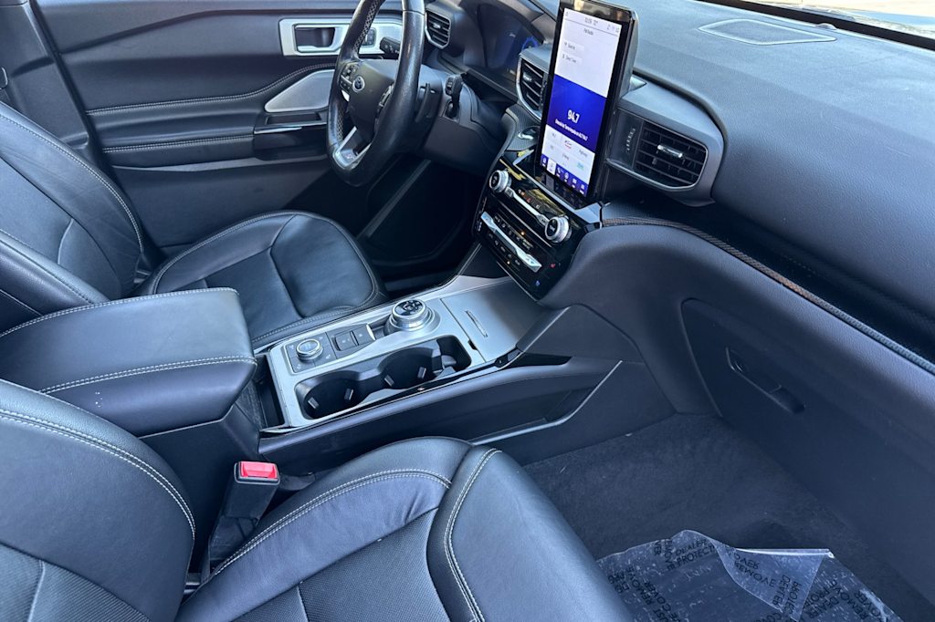 Thumbnail: 2022 Ford Explorer - 12