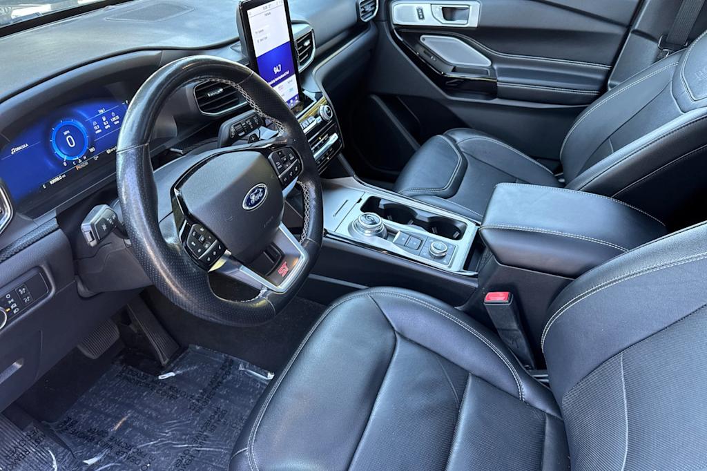 Thumbnail: 2022 Ford Explorer - 10