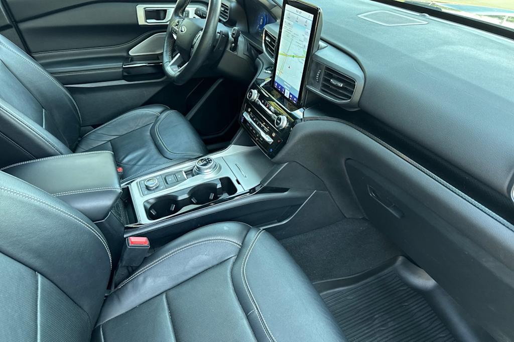 Thumbnail: 2021 Ford Explorer - 10