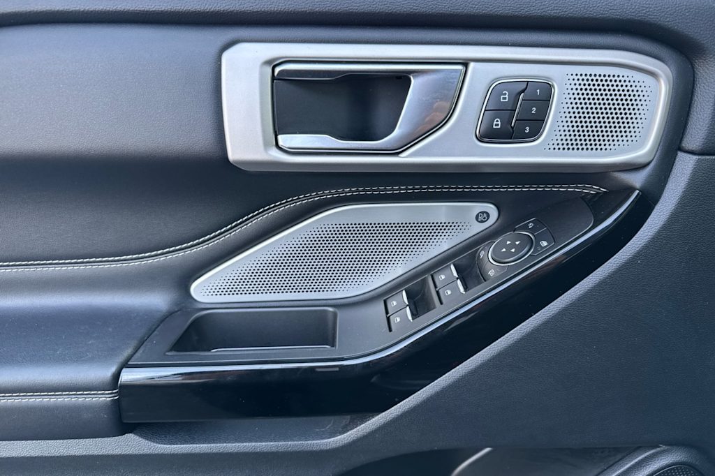 Thumbnail: 2021 Ford Explorer - 20