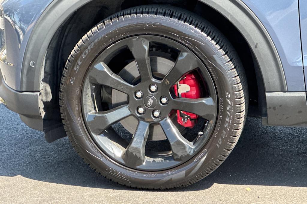 Thumbnail: 2021 Ford Explorer - 8