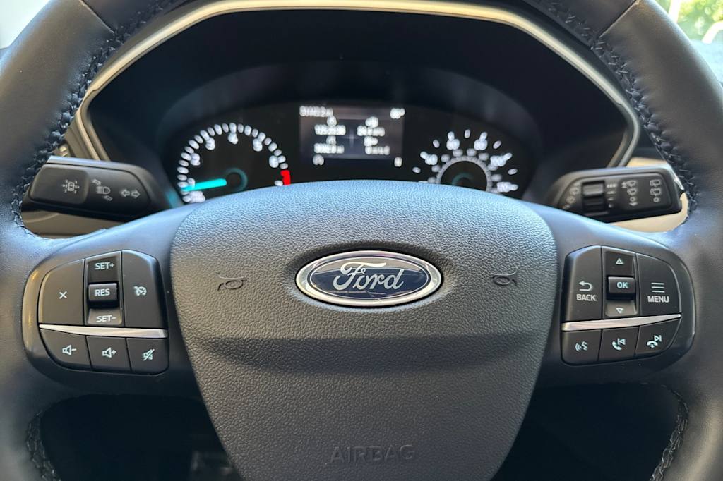 Thumbnail: 2022 Ford Escape - 26