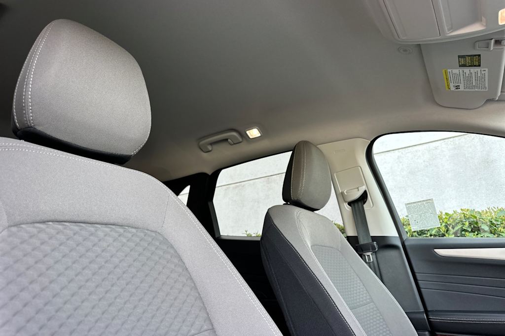 Thumbnail: 2022 Ford Escape - 23