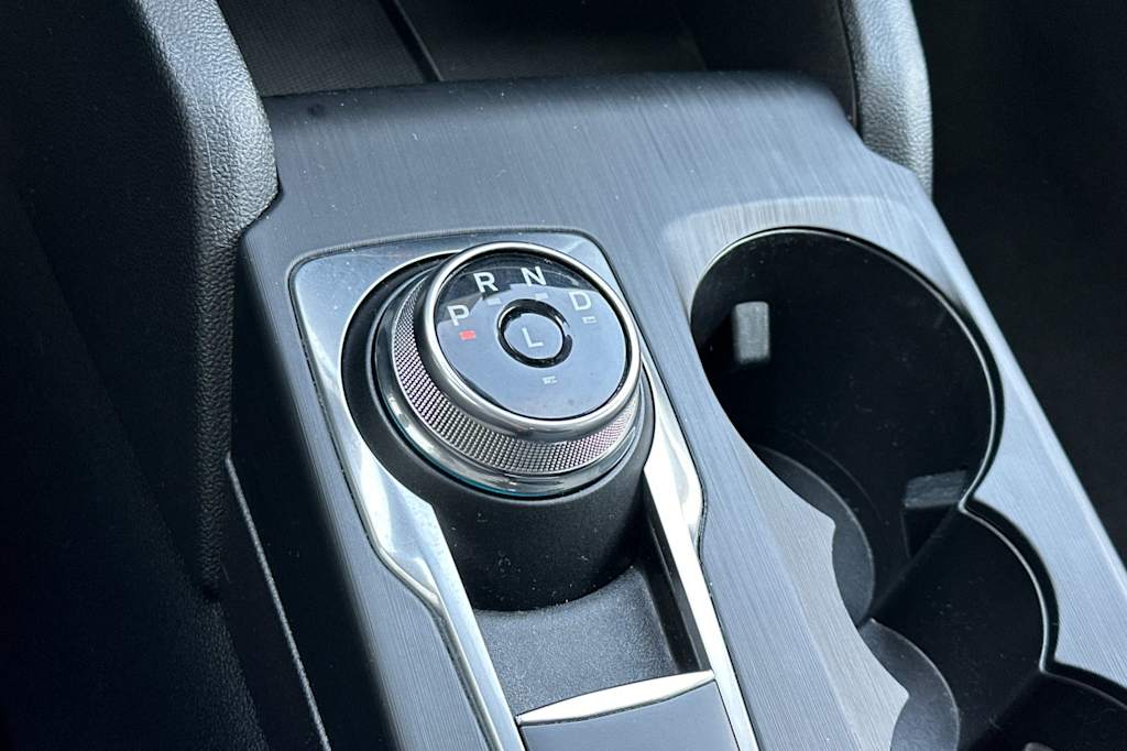 Thumbnail: 2022 Ford Escape - 14