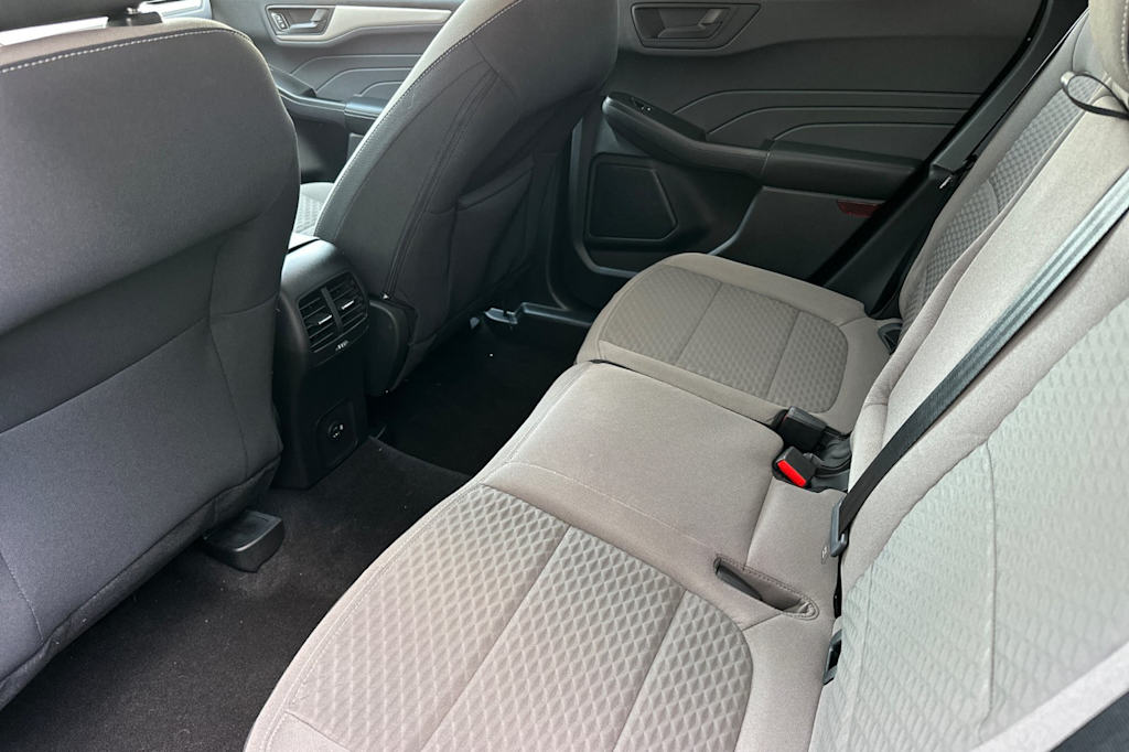 Thumbnail: 2022 Ford Escape - 10