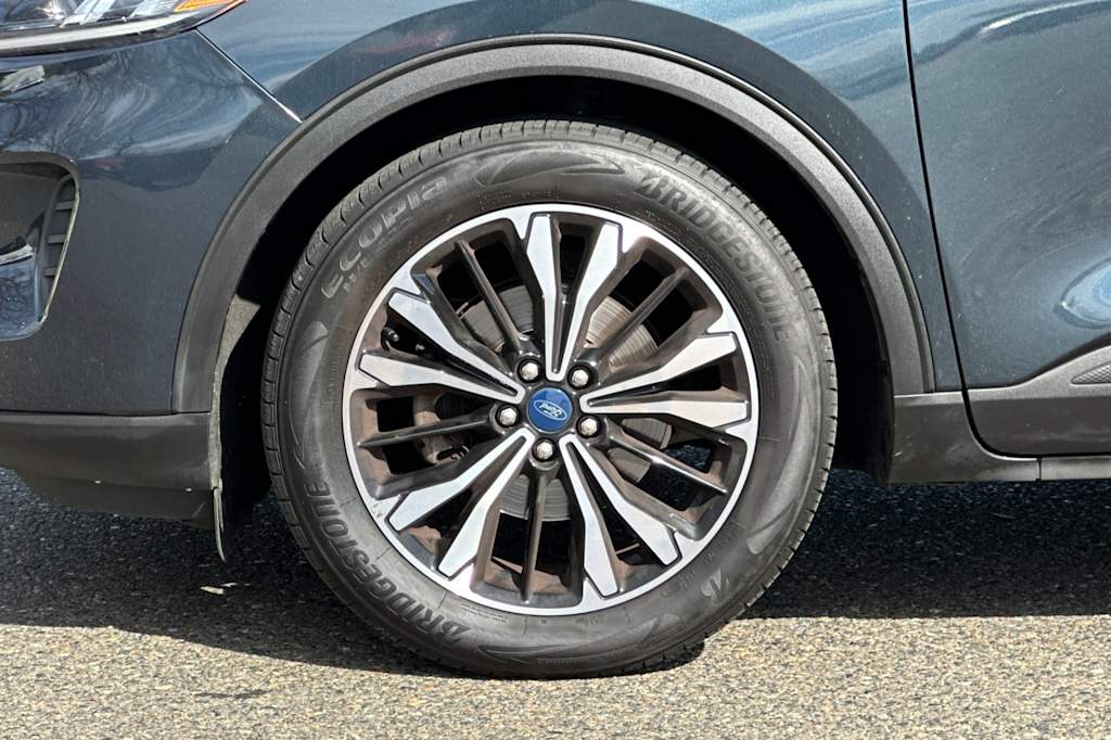 Thumbnail: 2022 Ford Escape - 8