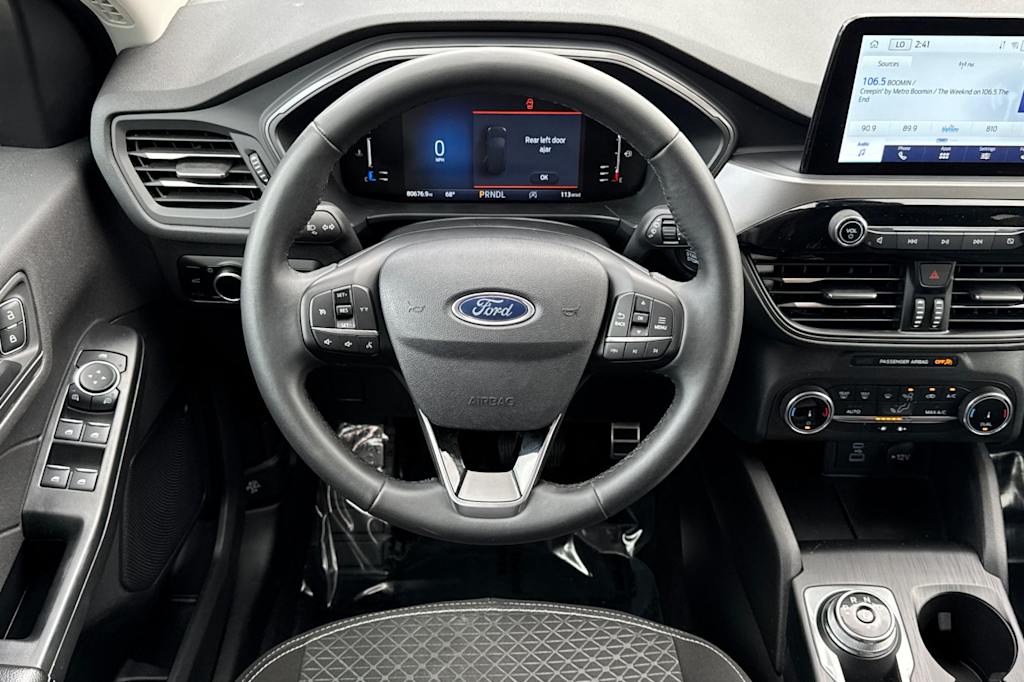 Thumbnail: 2023 Ford Escape - 9