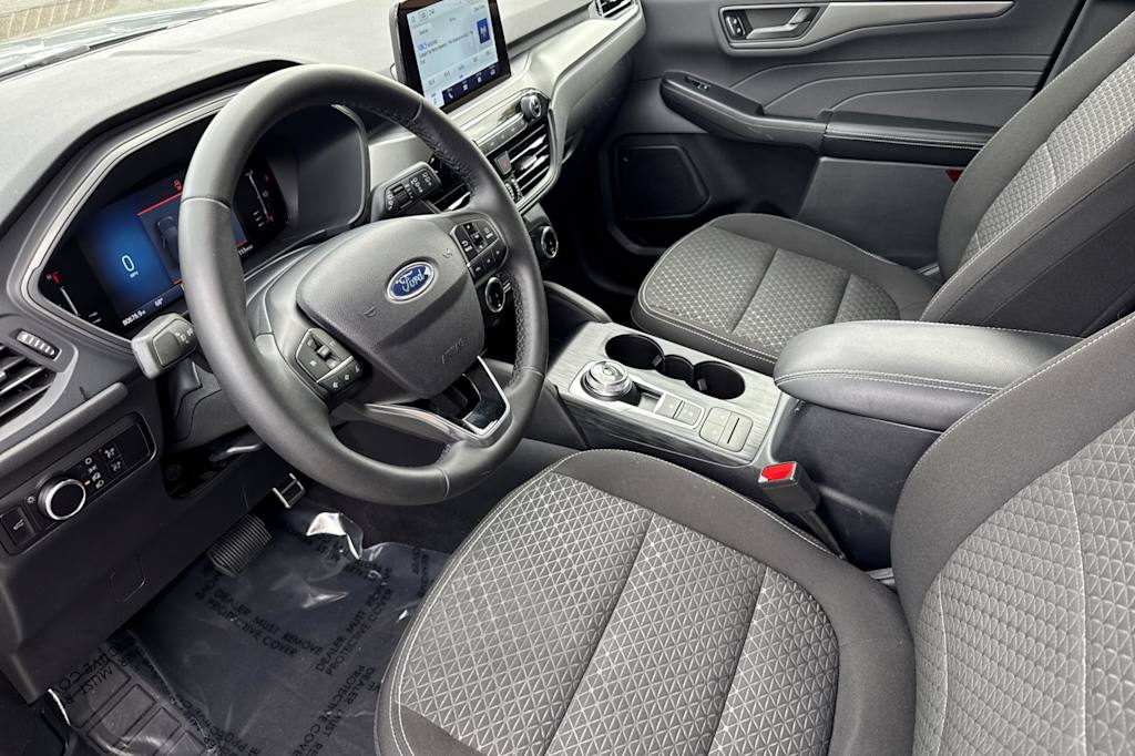 Thumbnail: 2023 Ford Escape - 10