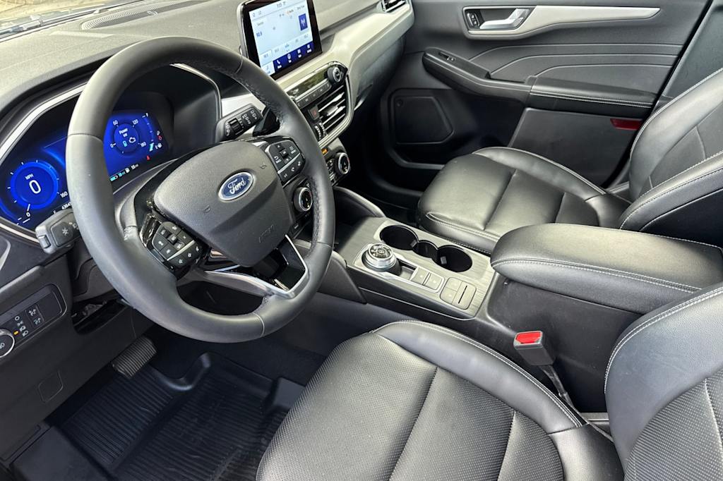 Thumbnail: 2022 Ford Escape - 9