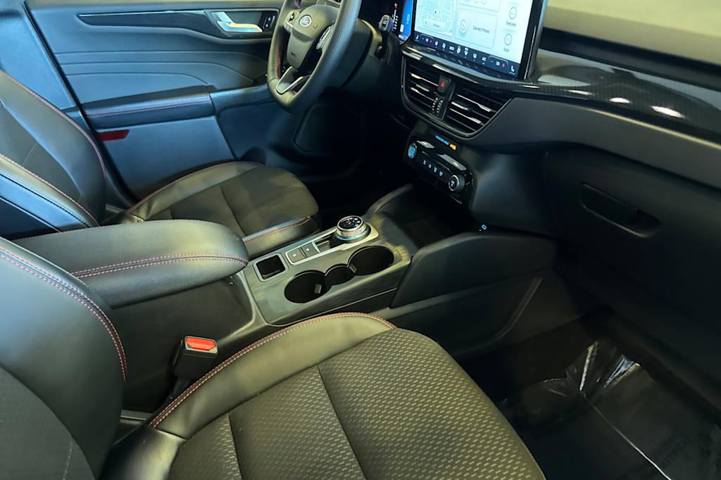 Thumbnail: 2023 Ford Escape - 13