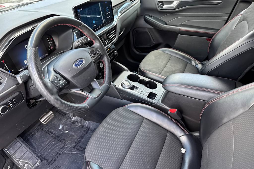 Thumbnail: 2023 Ford Escape - 10