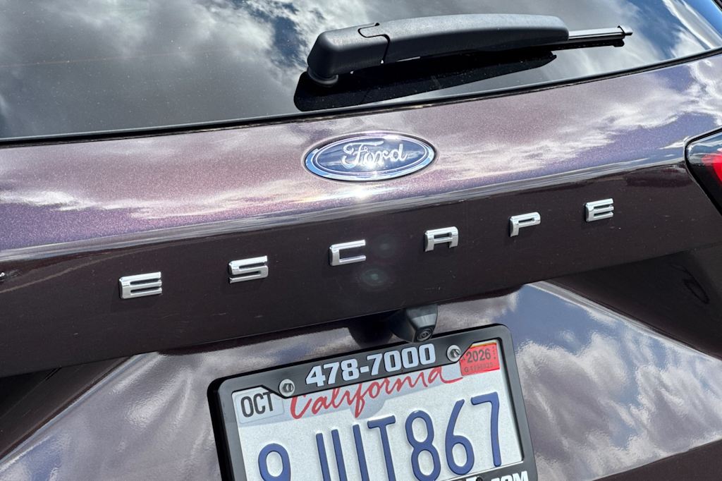 Thumbnail: 2023 Ford Escape - 7