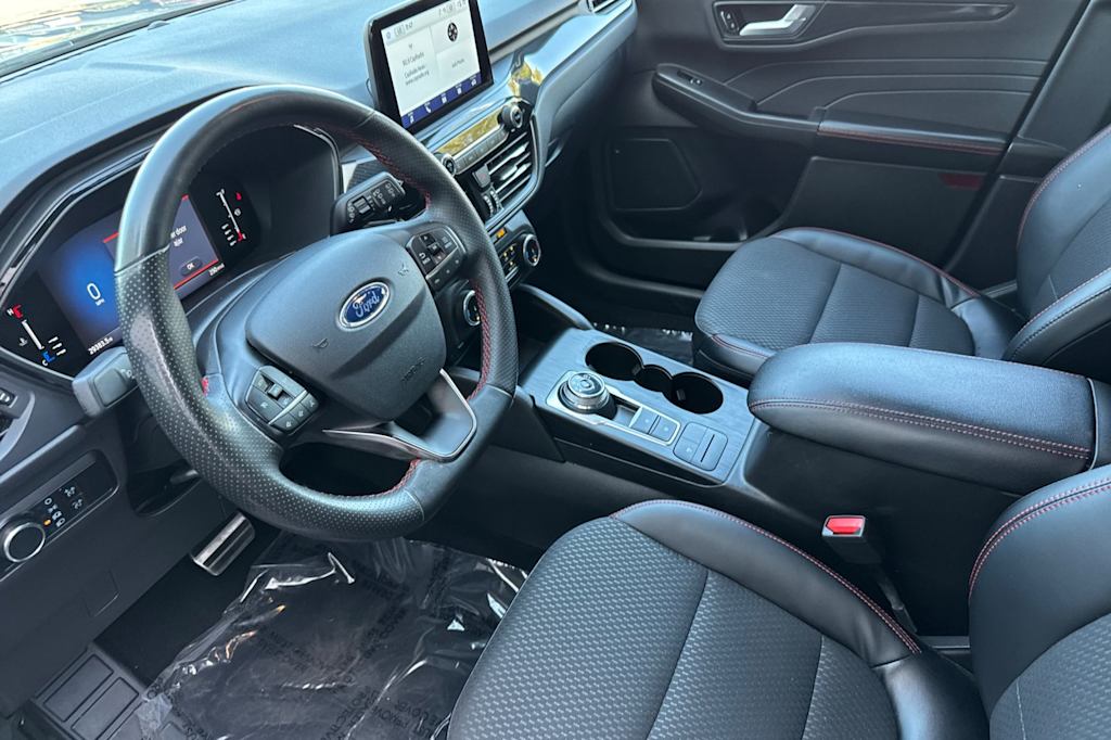 Thumbnail: 2023 Ford Escape - 9