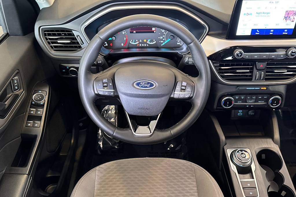 2022 Ford Escape SE 12
