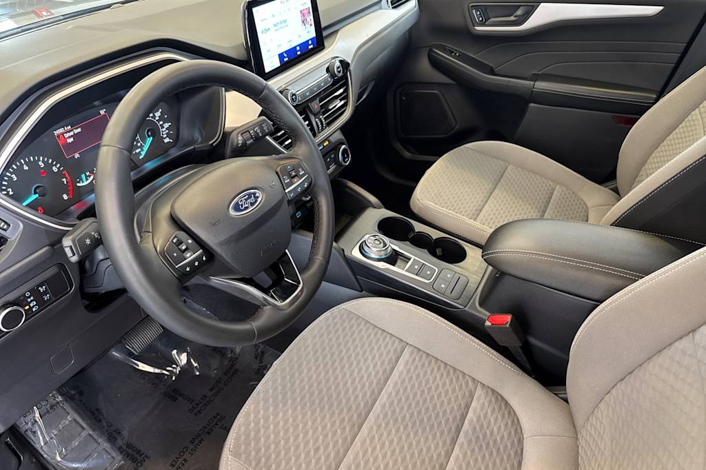 2022 Ford Escape SE 9