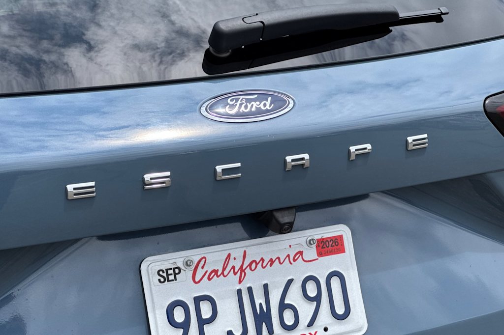 Thumbnail: 2023 Ford Escape - 29