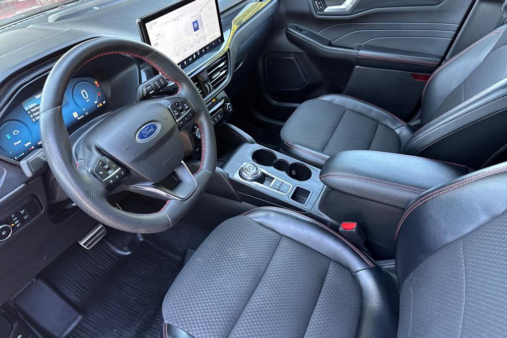 Thumbnail: 2023 Ford Escape - 10