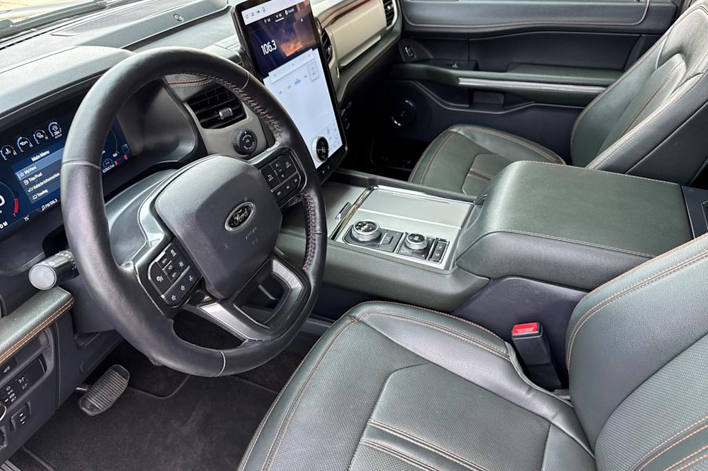 Thumbnail: 2022 Ford Expedition - 9