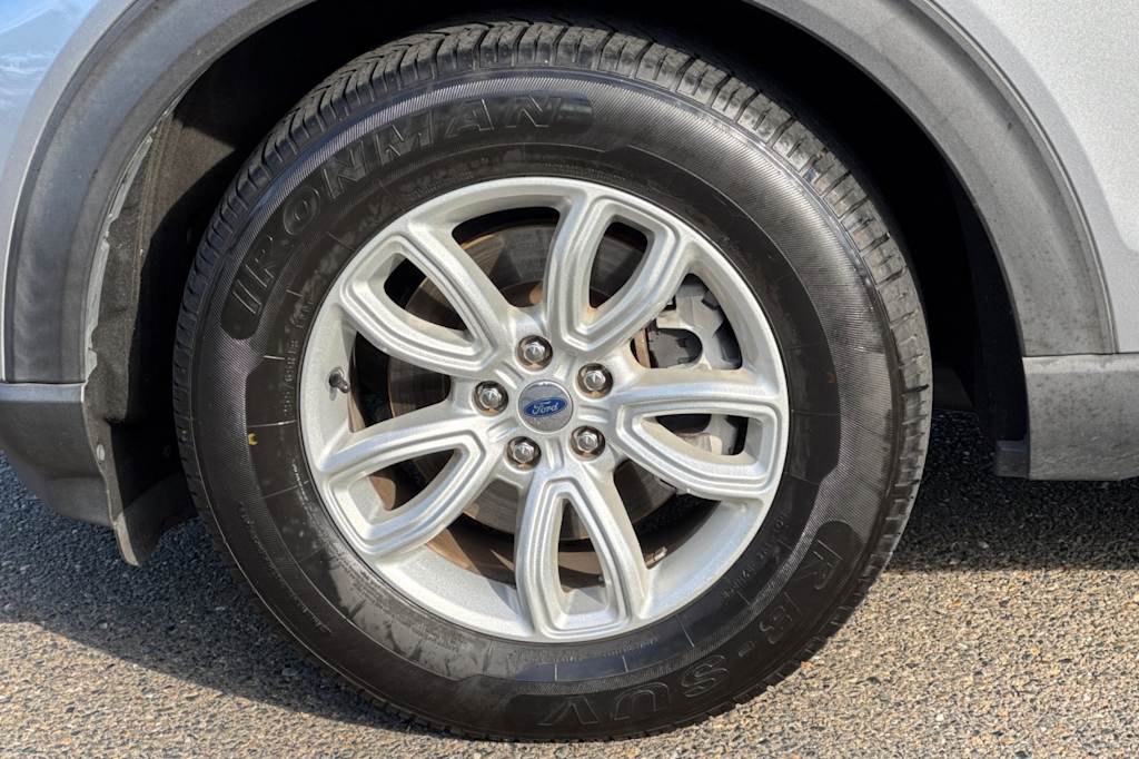 Thumbnail: 2020 Ford Explorer - 8